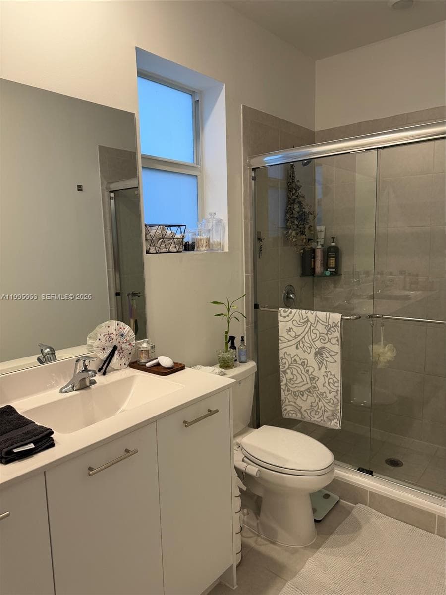 2371 NW 122nd Ter, Miami FL 33167 — 22