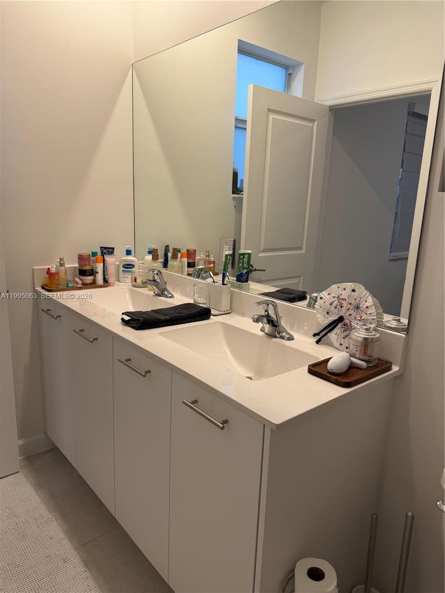 2371 NW 122nd Ter, Miami FL 33167 — 28