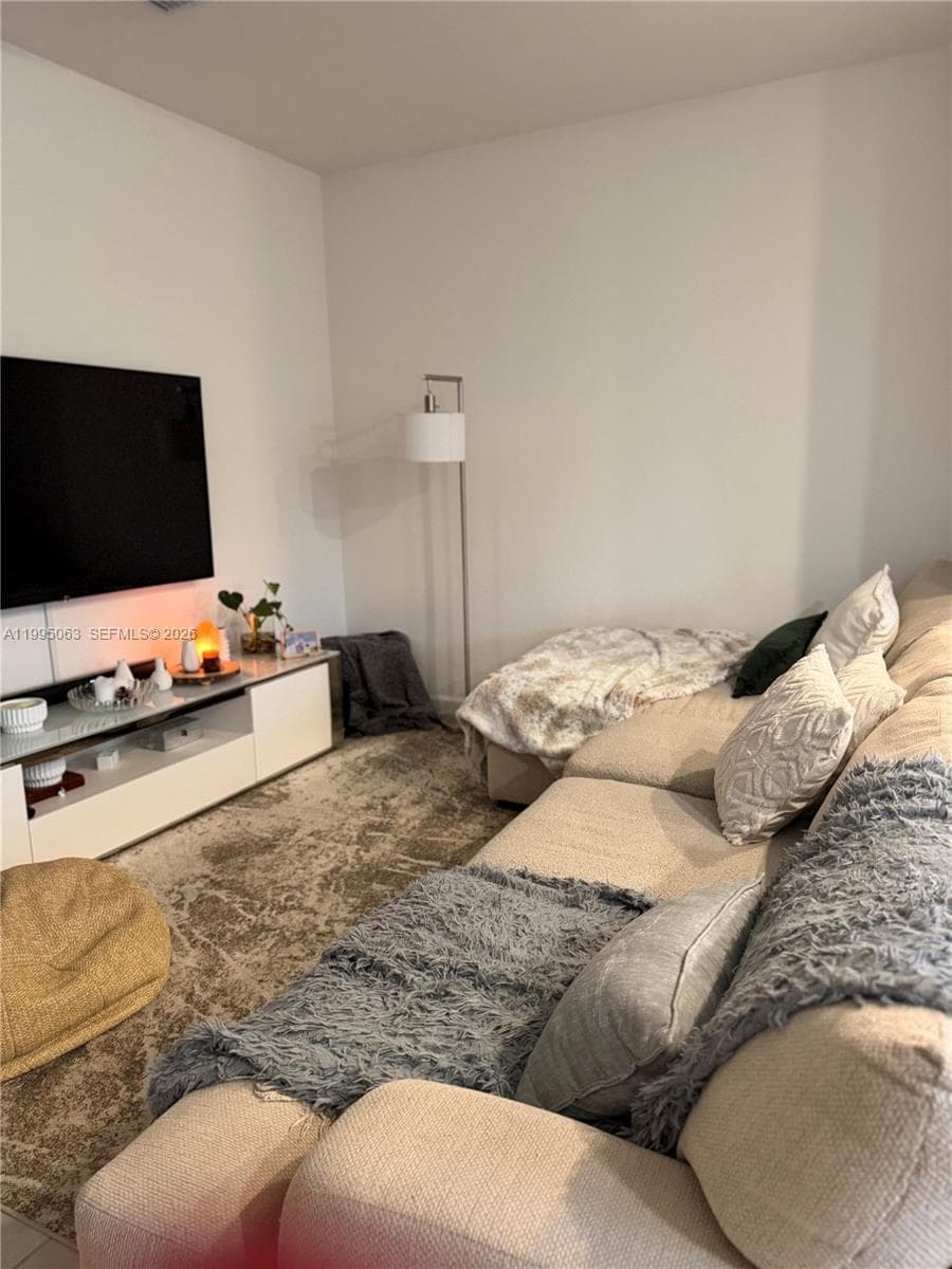 2371 NW 122nd Ter, Miami FL 33167 — 10
