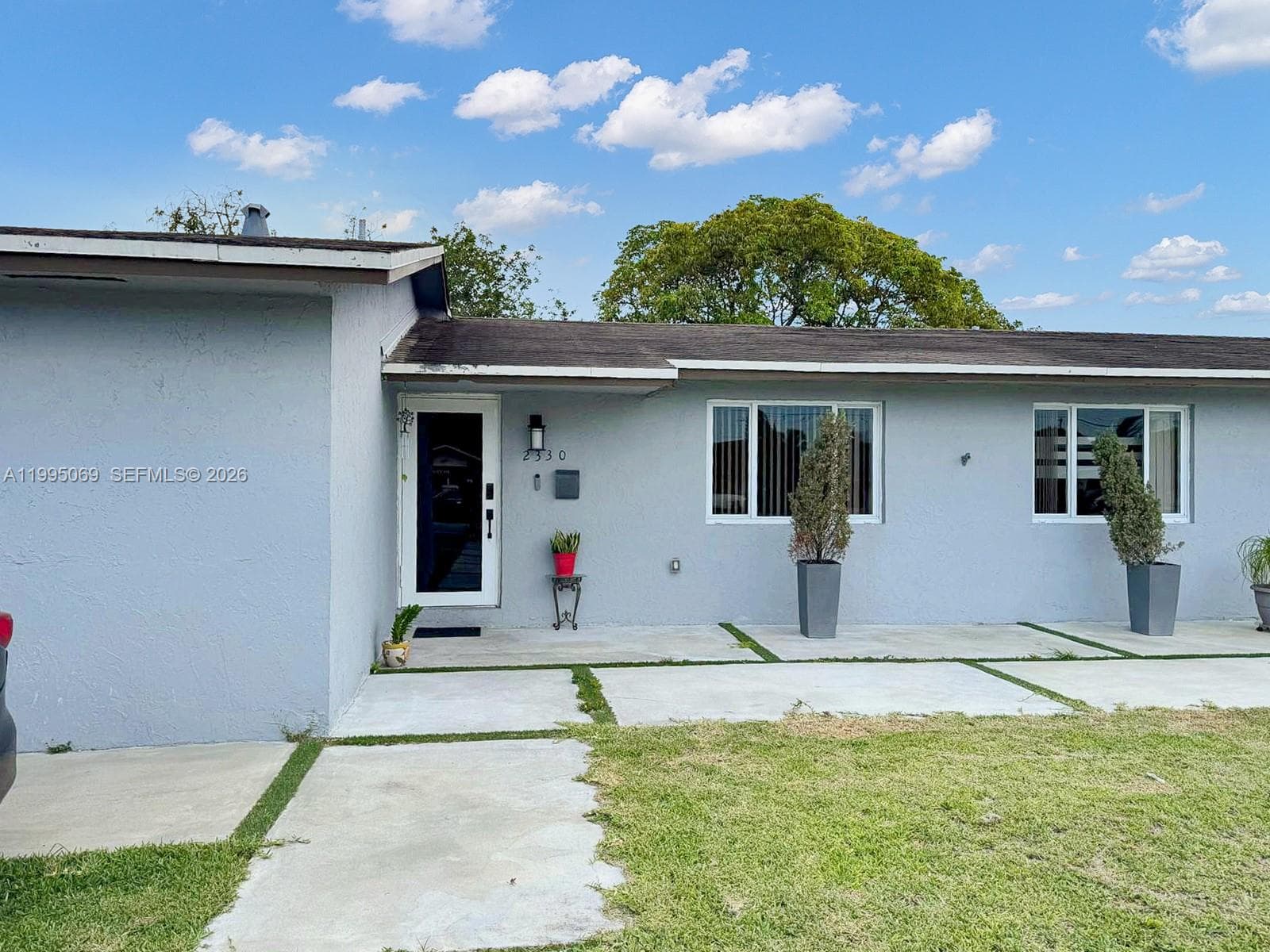 2330 W 6th Ct, Hialeah FL 33010 — 1