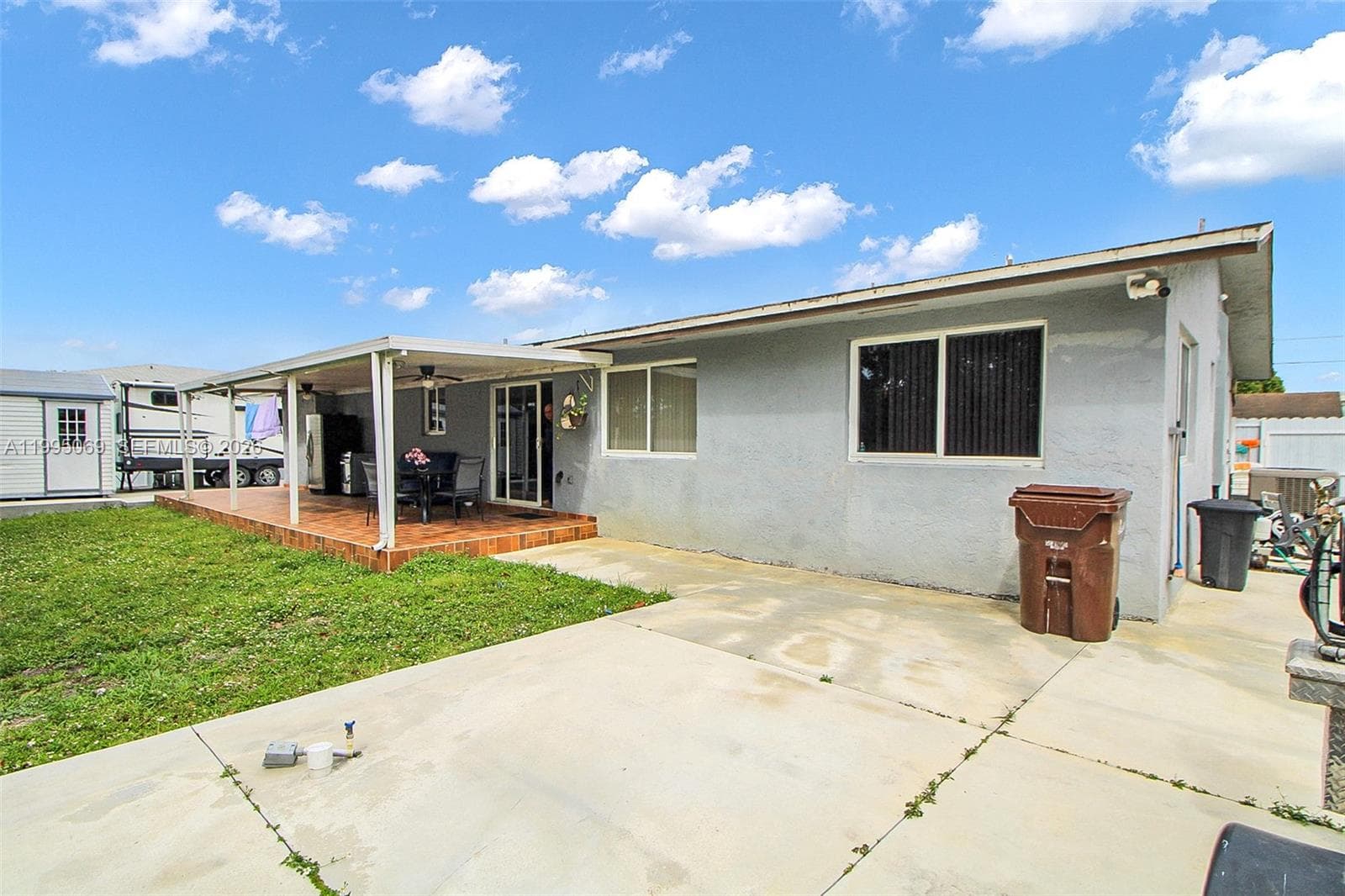 2330 W 6th Ct, Hialeah FL 33010 — 18