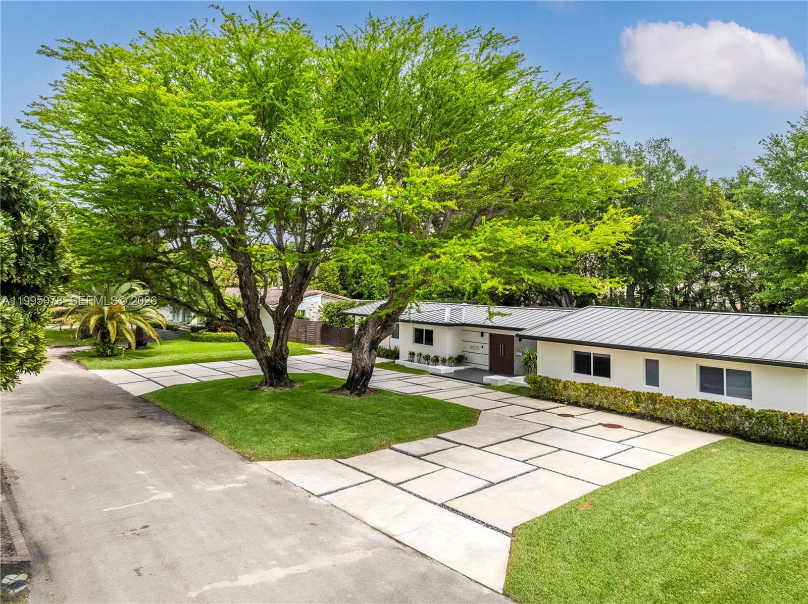 8525 SW 54th Ct, Miami FL 33143 — 11