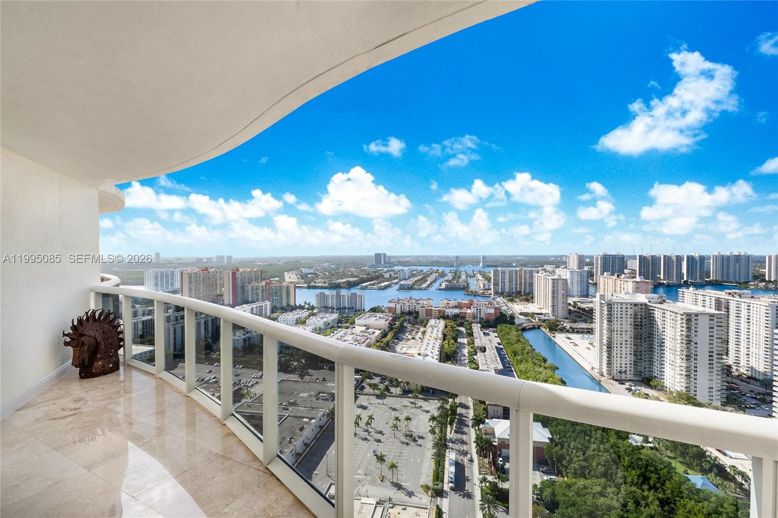 17201 Collins Ave # 2804, Sunny Isles Beach FL 33160 — 17