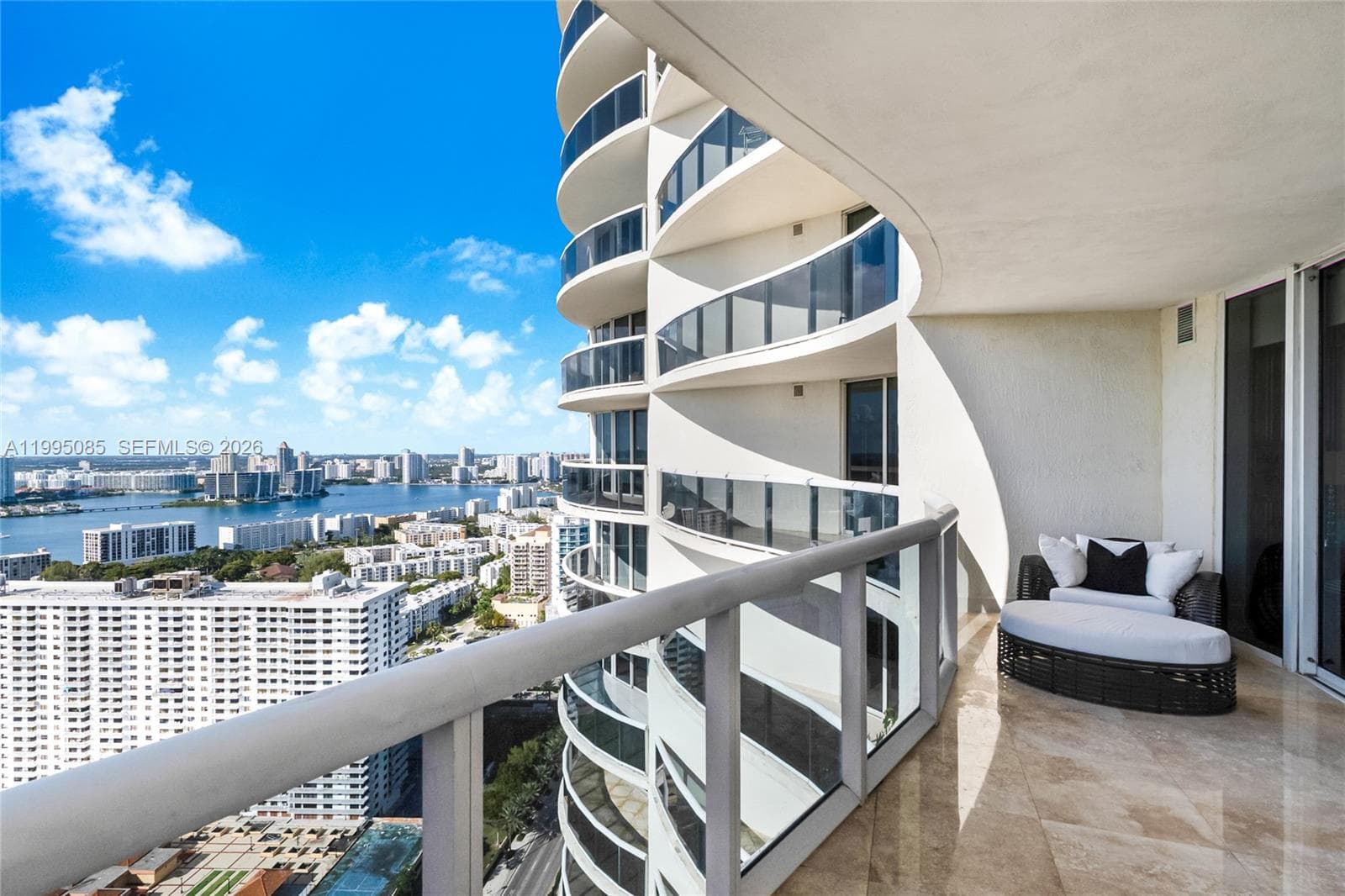 17201 Collins Ave # 2804, Sunny Isles Beach FL 33160 — 25