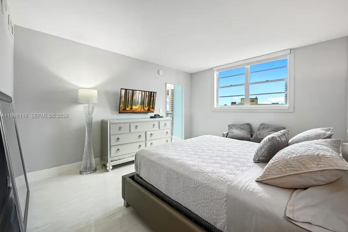 19370 Collins Ave # 1121, Sunny Isles Beach FL 33160 — 26