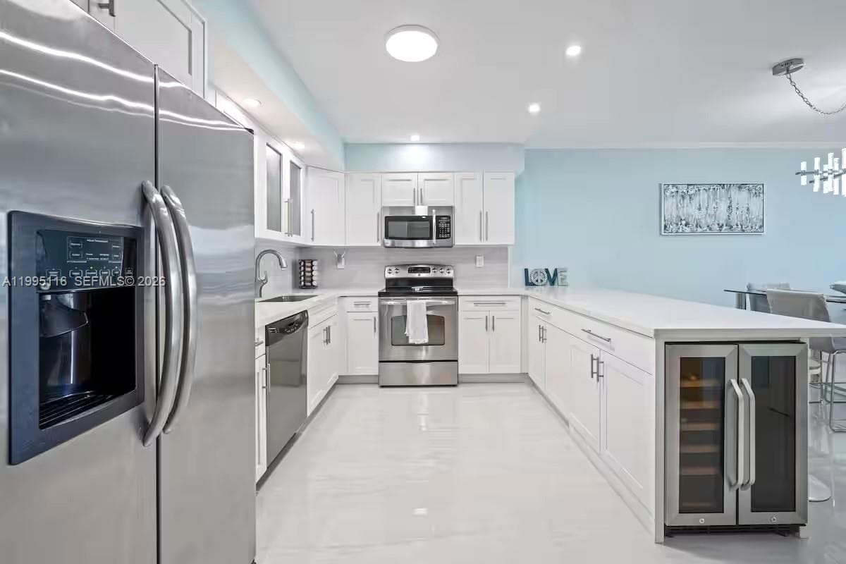 19370 Collins Ave # 1121, Sunny Isles Beach FL 33160 — 1