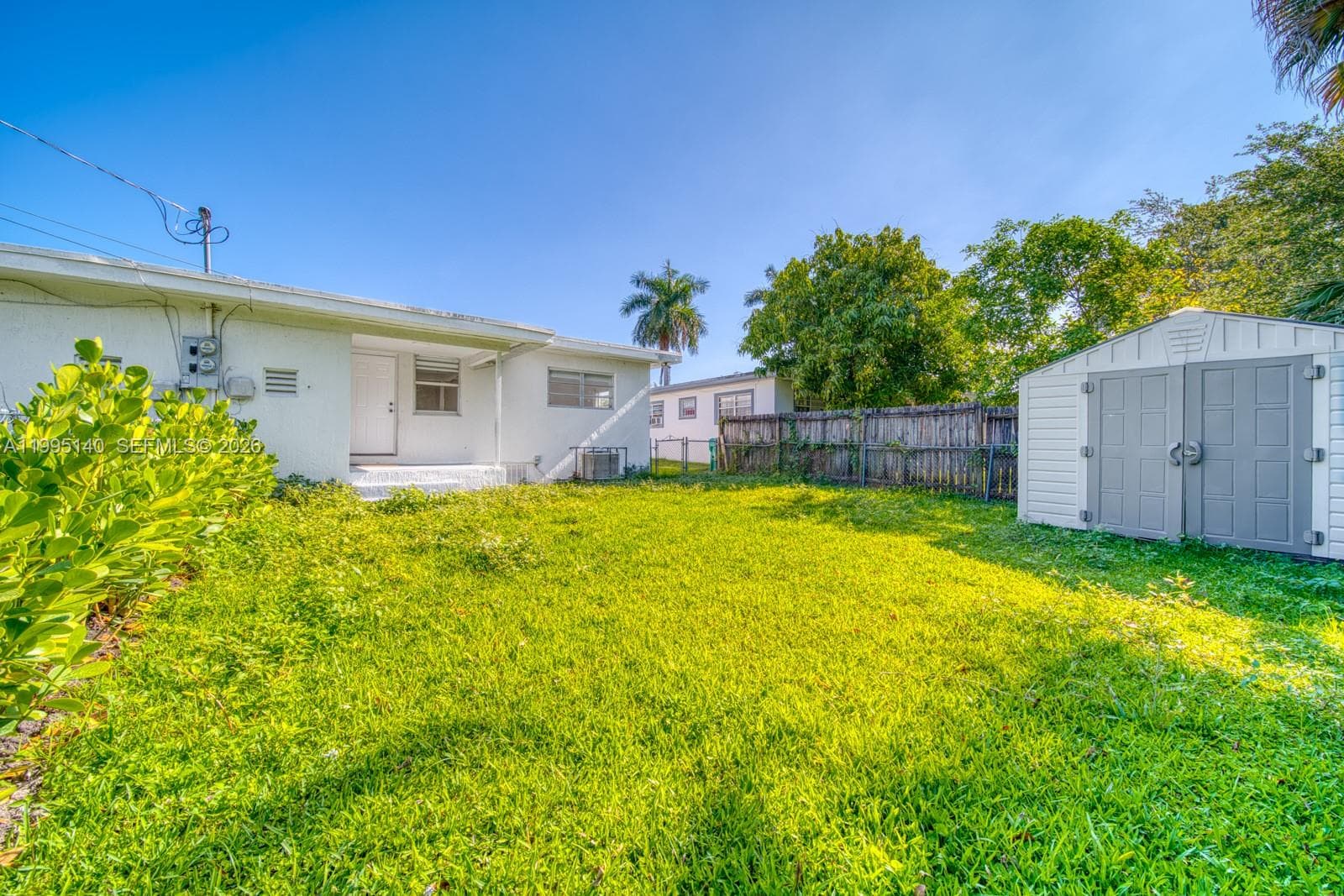 1340 NW 102nd St, Miami FL 33147 — 26