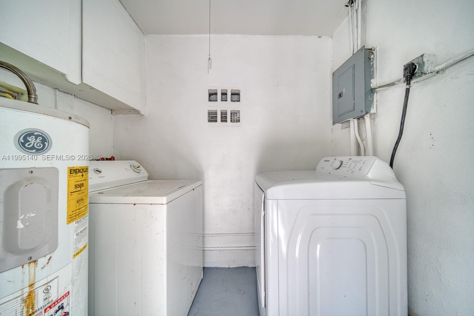 1340 NW 102nd St, Miami FL 33147 — 25