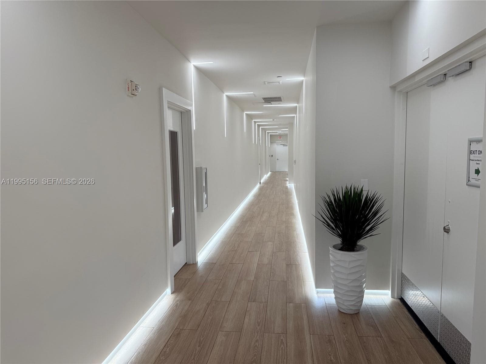 90 SW 3RD STREET # 2112, Miami FL 33130 — 26