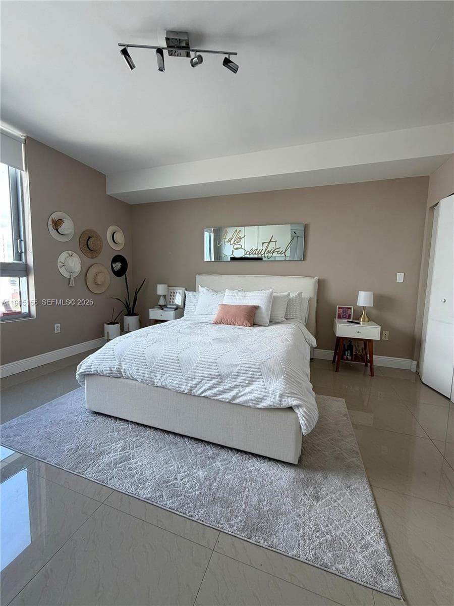 90 SW 3RD STREET # 2112, Miami FL 33130 — 11