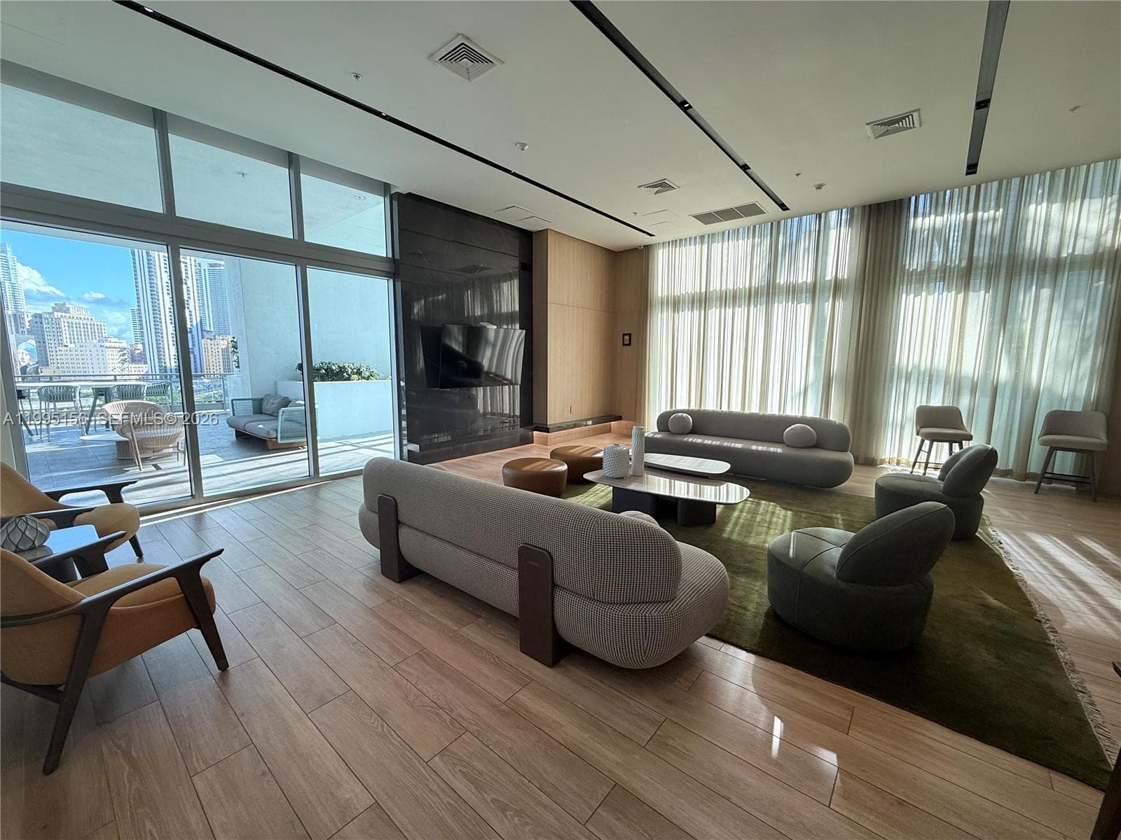 90 SW 3RD STREET # 2112, Miami FL 33130 — 29