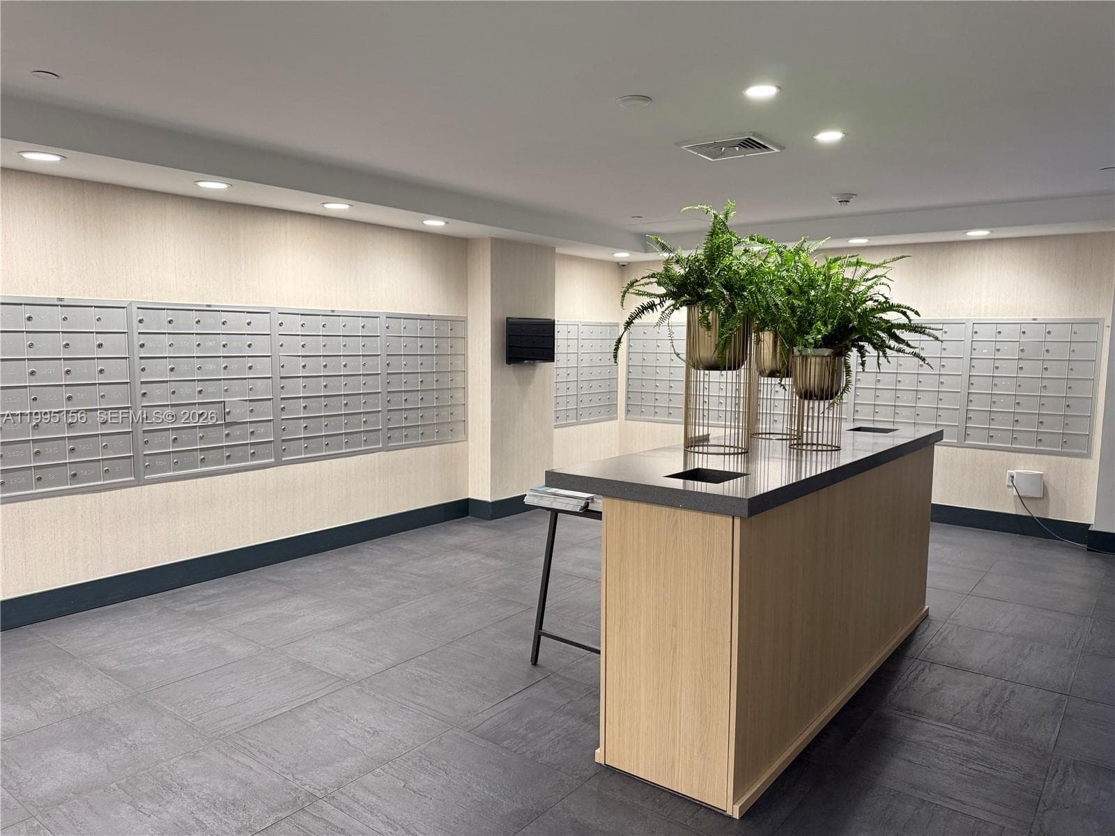 90 SW 3RD STREET # 2112, Miami FL 33130 — 25