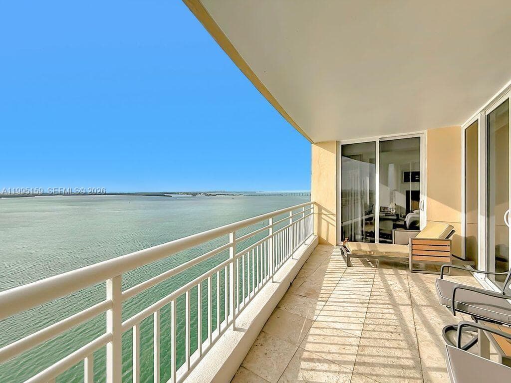 808 Brickell Key Dr # 2002, Miami FL 33131 — 25