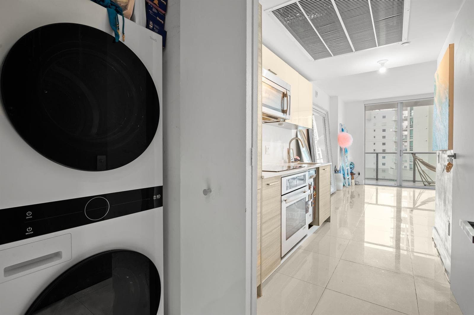 1300 Brickell Bay Drive # 1005, Miami FL 33131 — 13