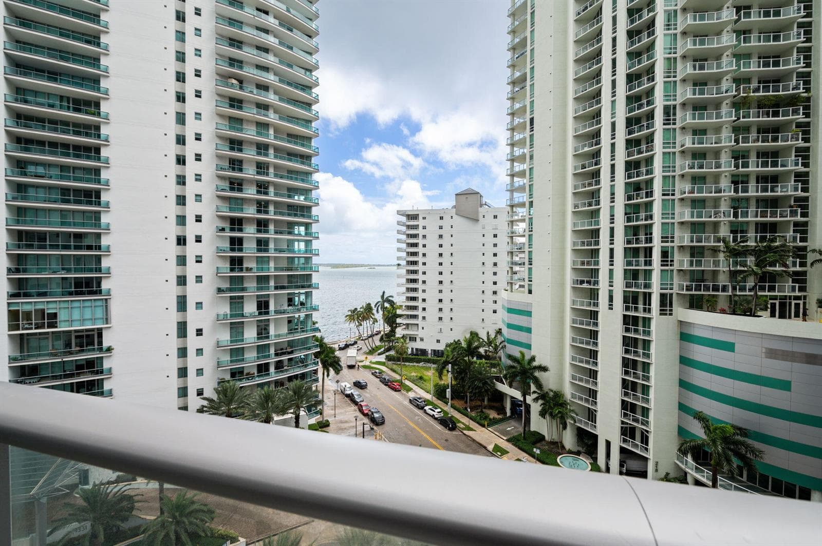 1300 Brickell Bay Drive # 1005, Miami FL 33131 — 14