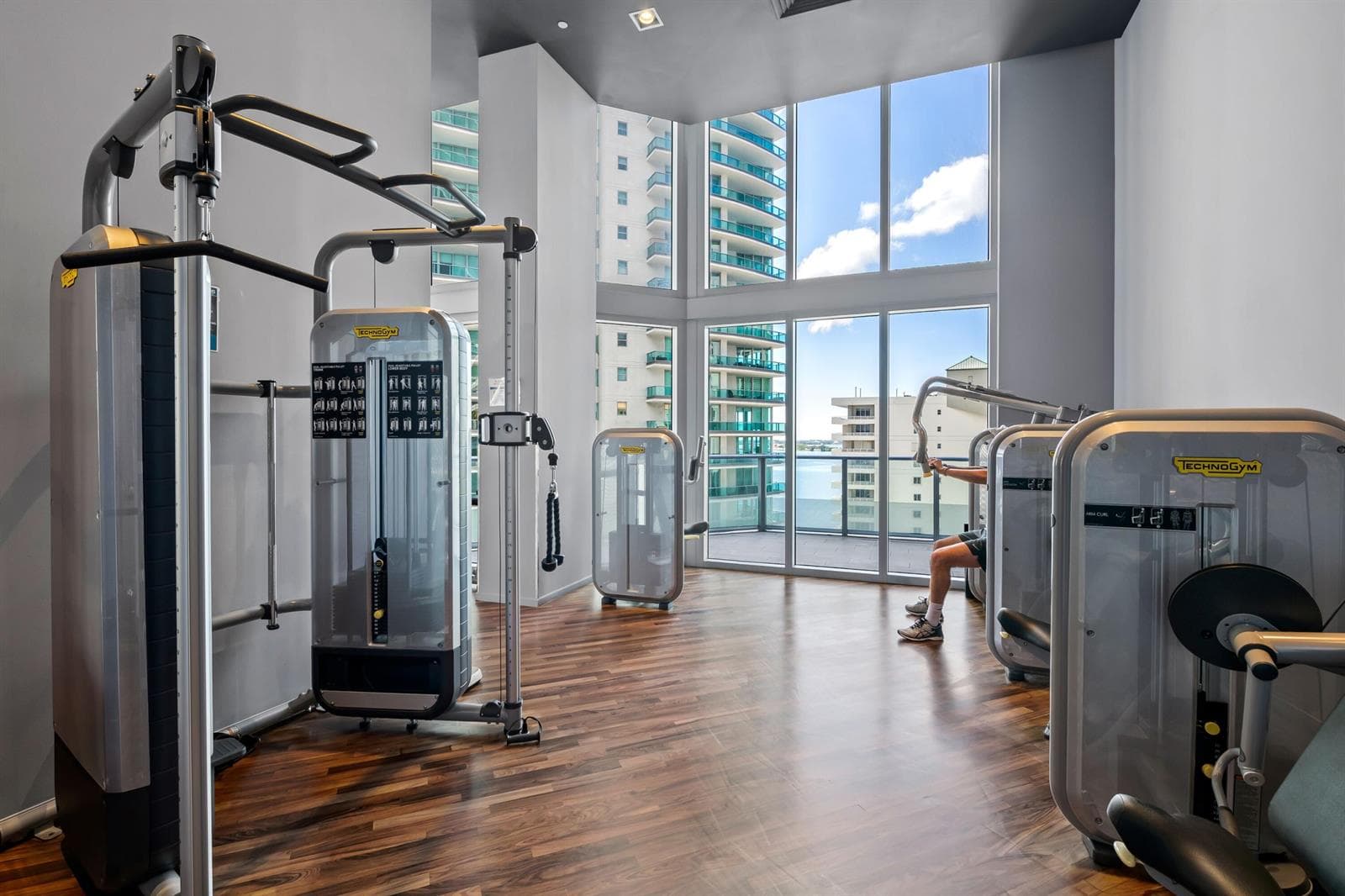 1300 Brickell Bay Drive # 1005, Miami FL 33131 — 29