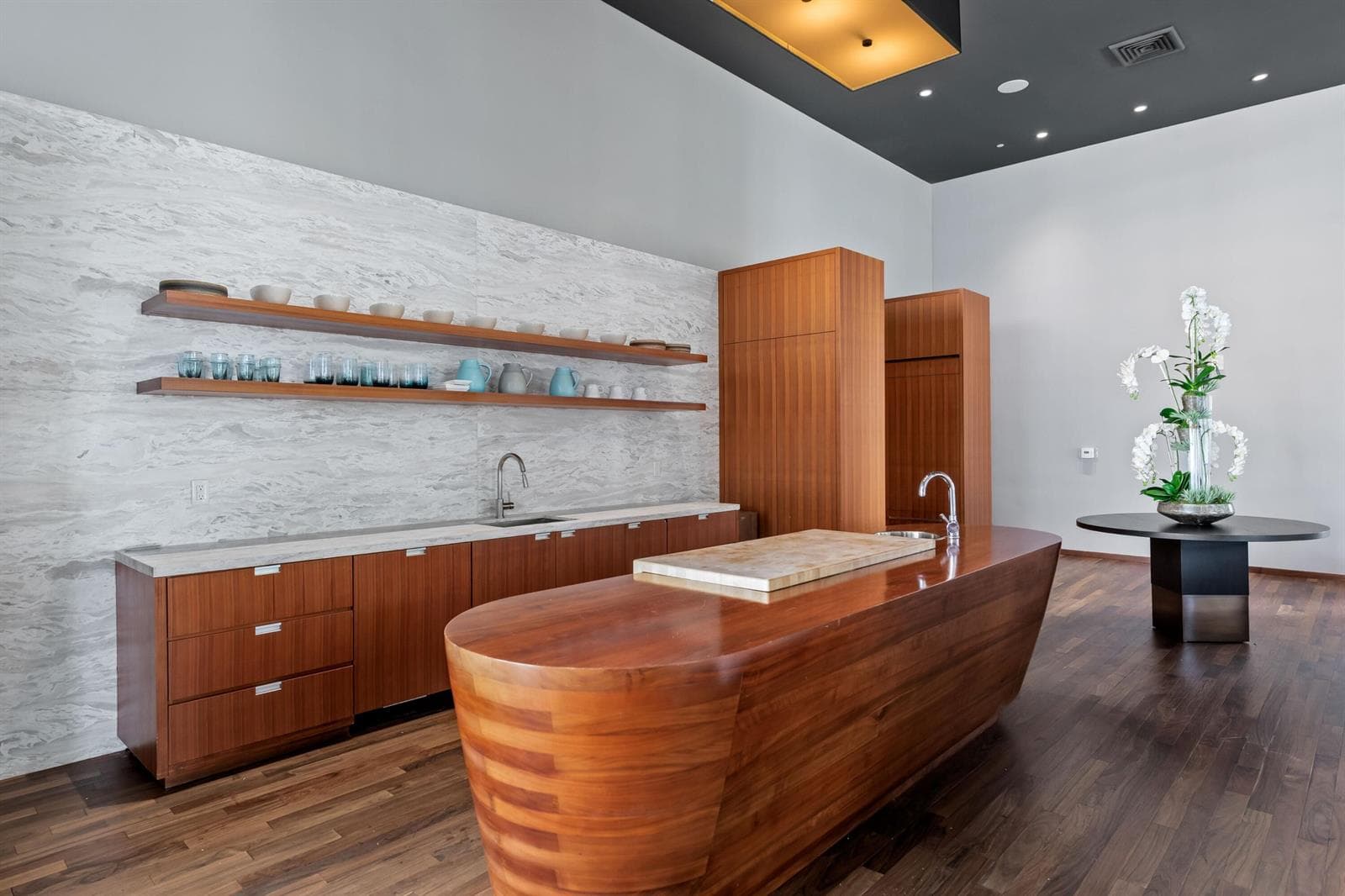 1300 Brickell Bay Drive # 1005, Miami FL 33131 — 25