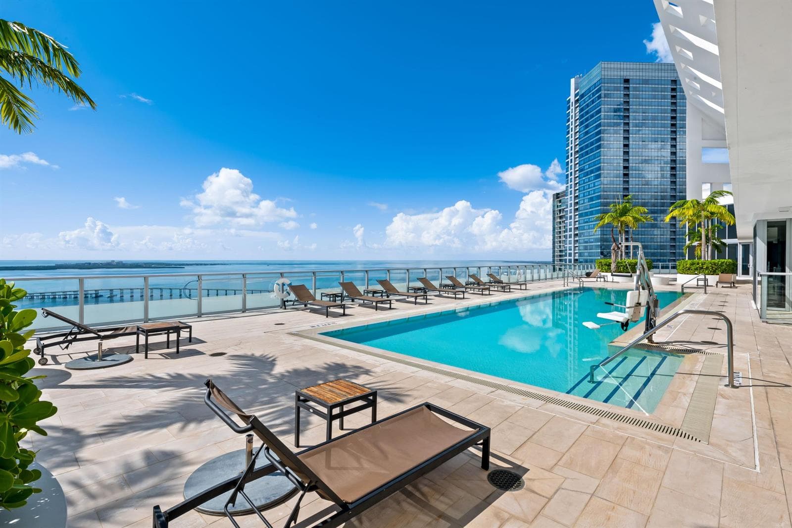 1300 Brickell Bay Drive # 1005, Miami FL 33131 — 21