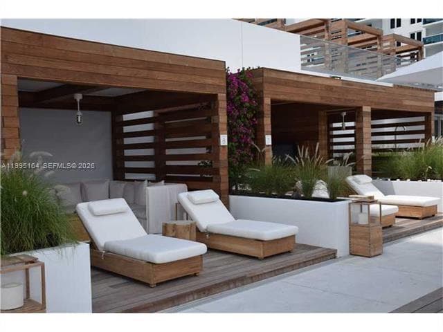 2301 Collins Ave # 1507, Miami Beach FL 33139 — 23