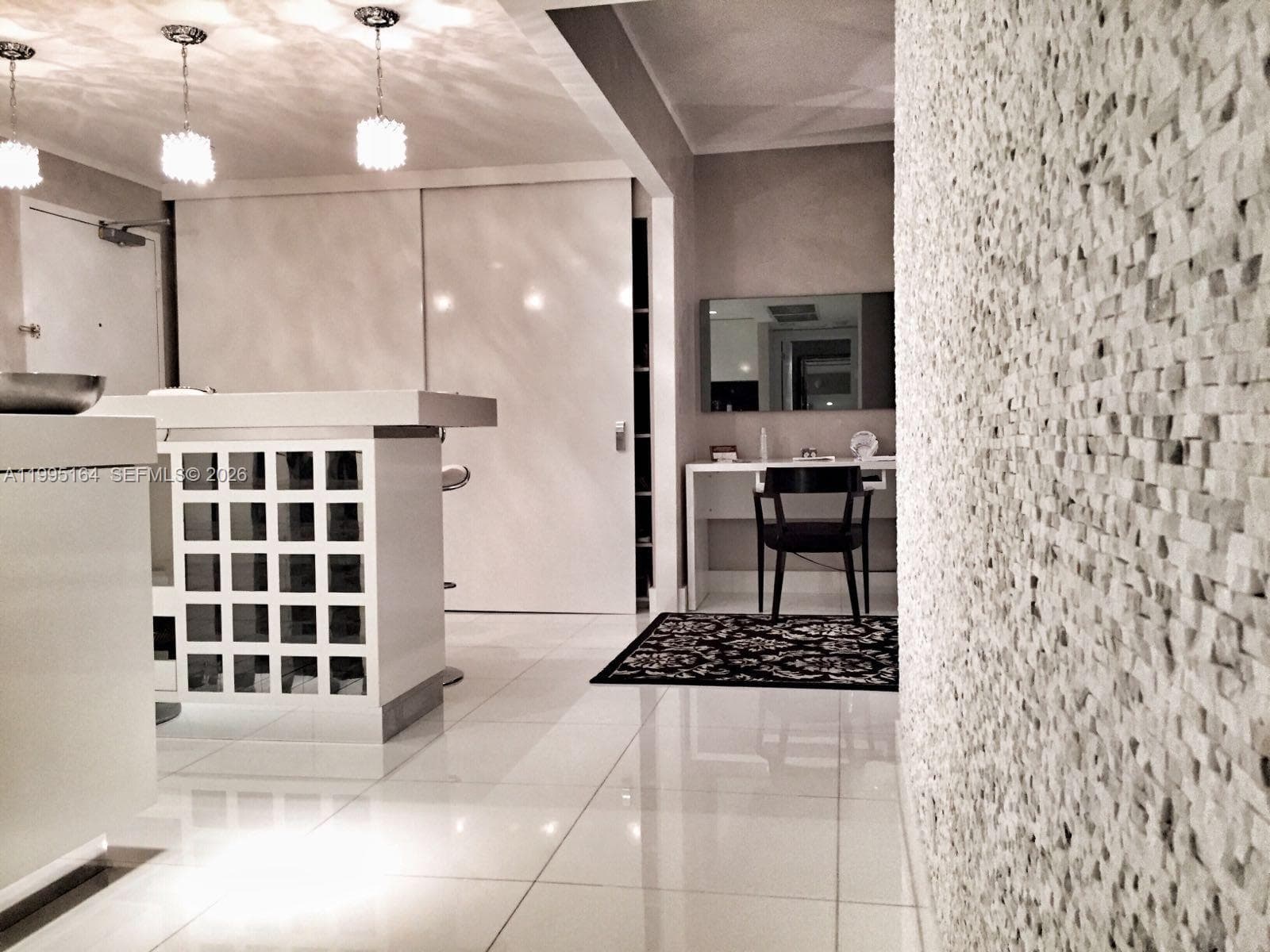 2301 Collins Ave # 1507, Miami Beach FL 33139 — 15