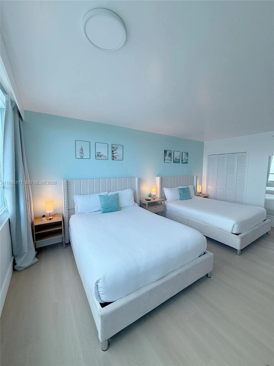 5445 Collins Ave # 635, Miami Beach FL 33140 — 2