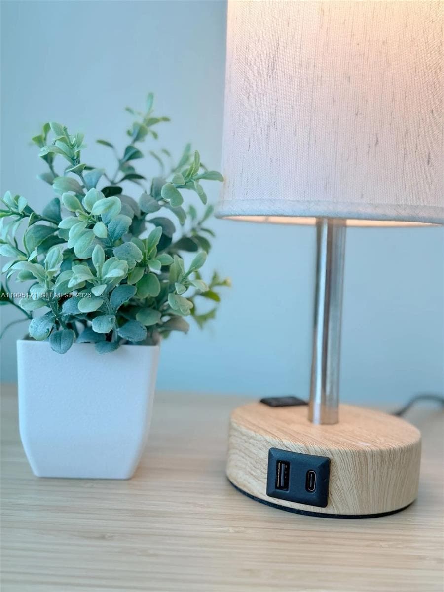 5445 Collins Ave # 635, Miami Beach FL 33140 — 6