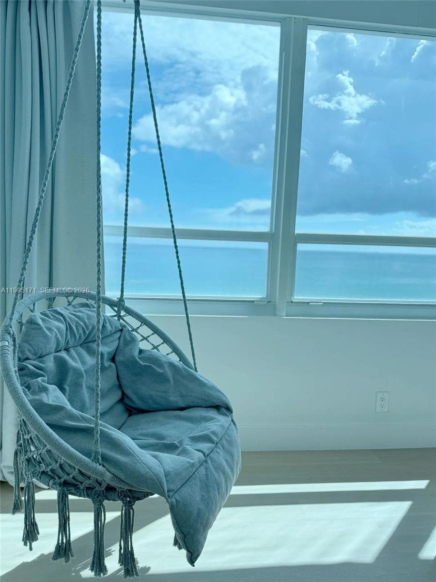 5445 Collins Ave # 635, Miami Beach FL 33140 — 3