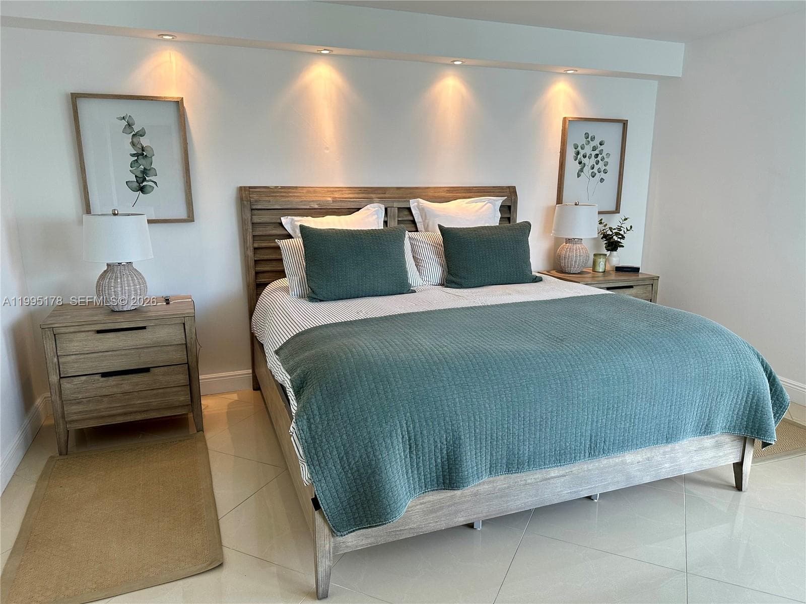 100 Bayview Dr # 1405, Sunny Isles Beach FL 33160 — 24