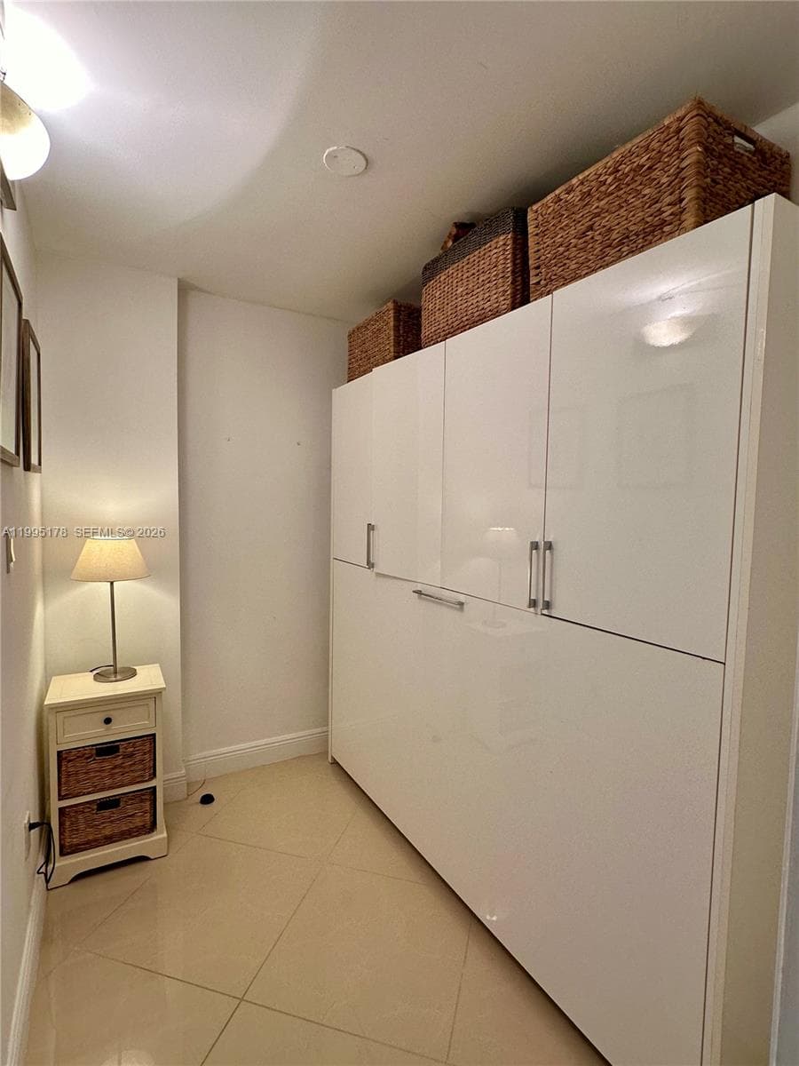 100 Bayview Dr # 1405, Sunny Isles Beach FL 33160 — 37