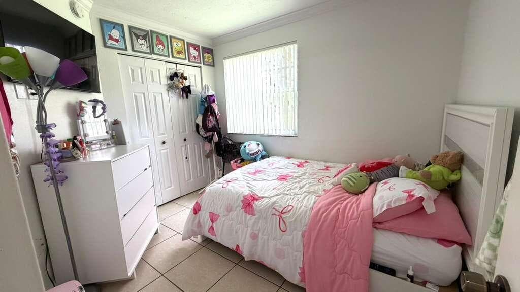 9711 Fontainebleau Boulevard # D105, Miami FL 33172 — 13