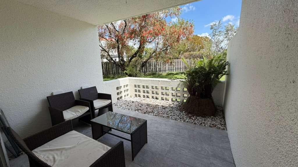 9711 Fontainebleau Boulevard # D105, Miami FL 33172 — 16