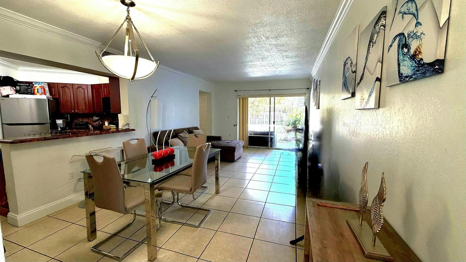 9711 Fontainebleau Boulevard # D105, Miami FL 33172 — 8