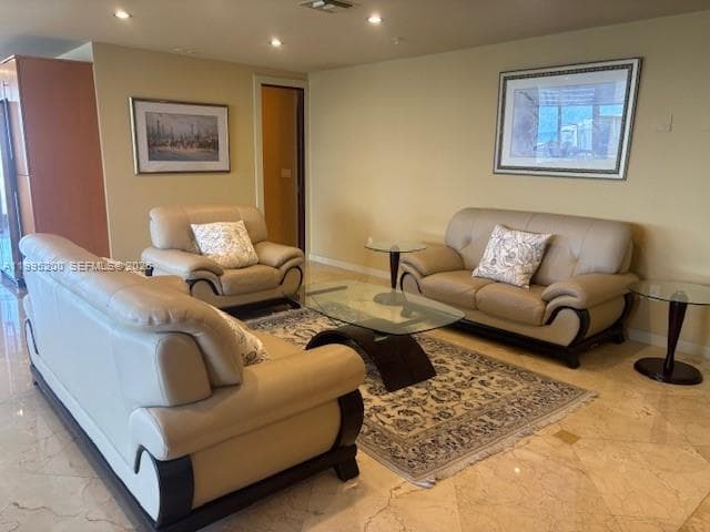 100 Lincoln Rd, Miami Beach FL 33139 — 13