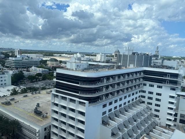 100 Lincoln Rd, Miami Beach FL 33139 — 28