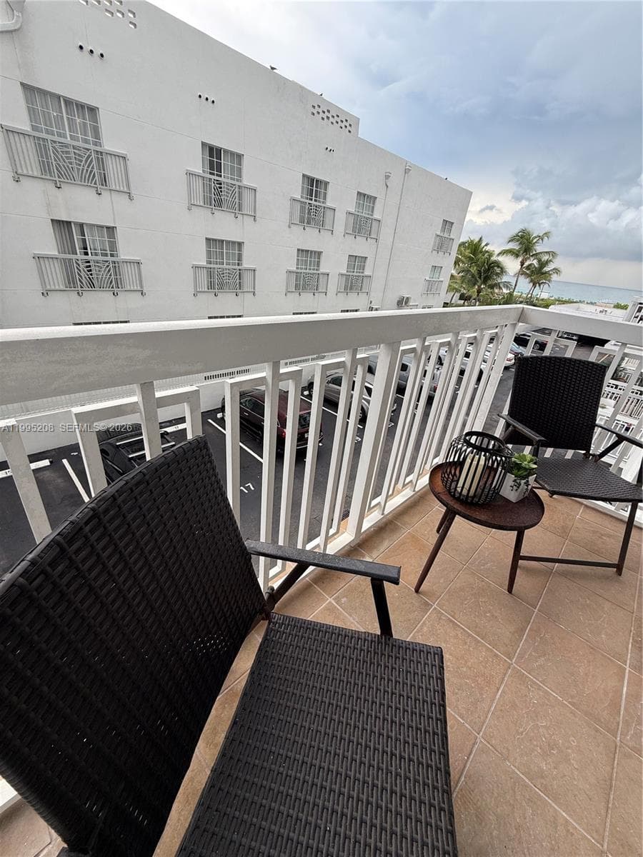 401 Ocean Dr # 324, Miami Beach FL 33139 — 13