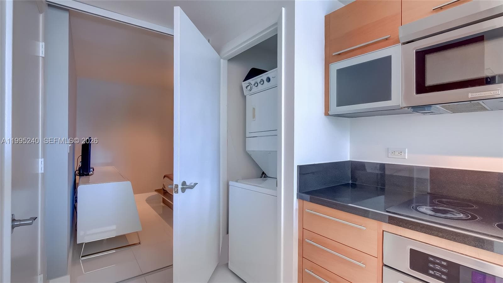 253 NE 2nd St # 3509, Miami FL 33132 — 44
