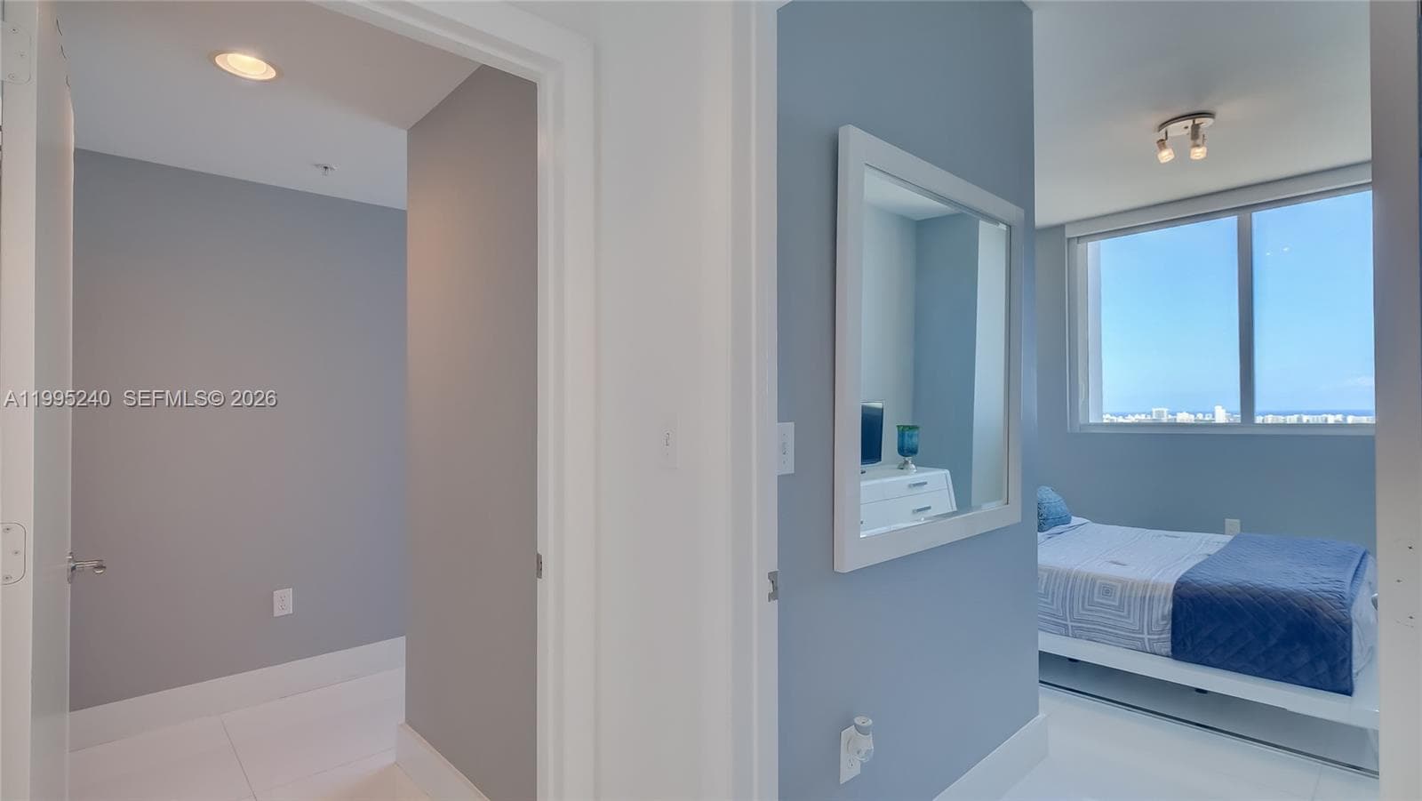 253 NE 2nd St # 3509, Miami FL 33132 — 35