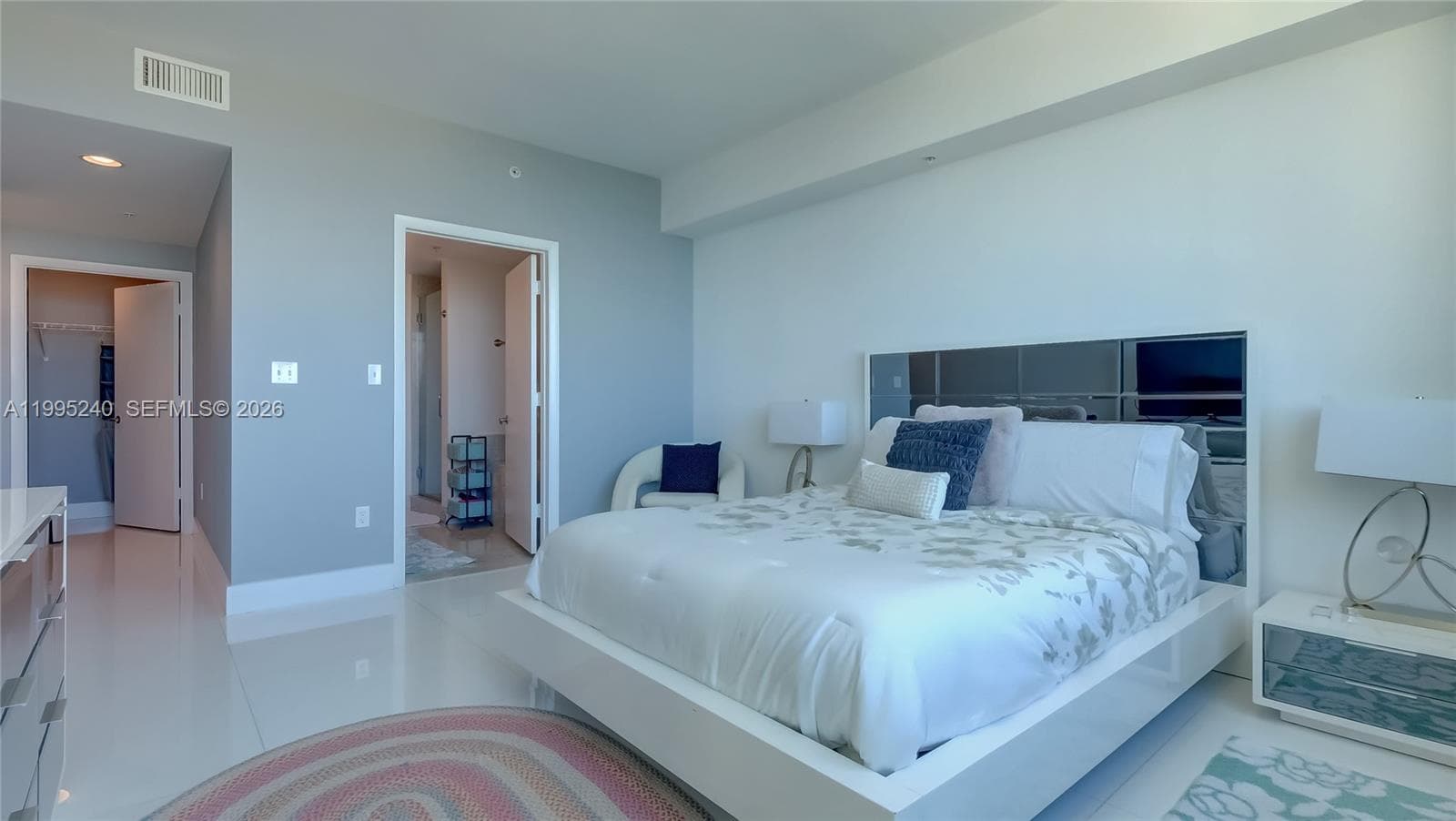253 NE 2nd St # 3509, Miami FL 33132 — 31