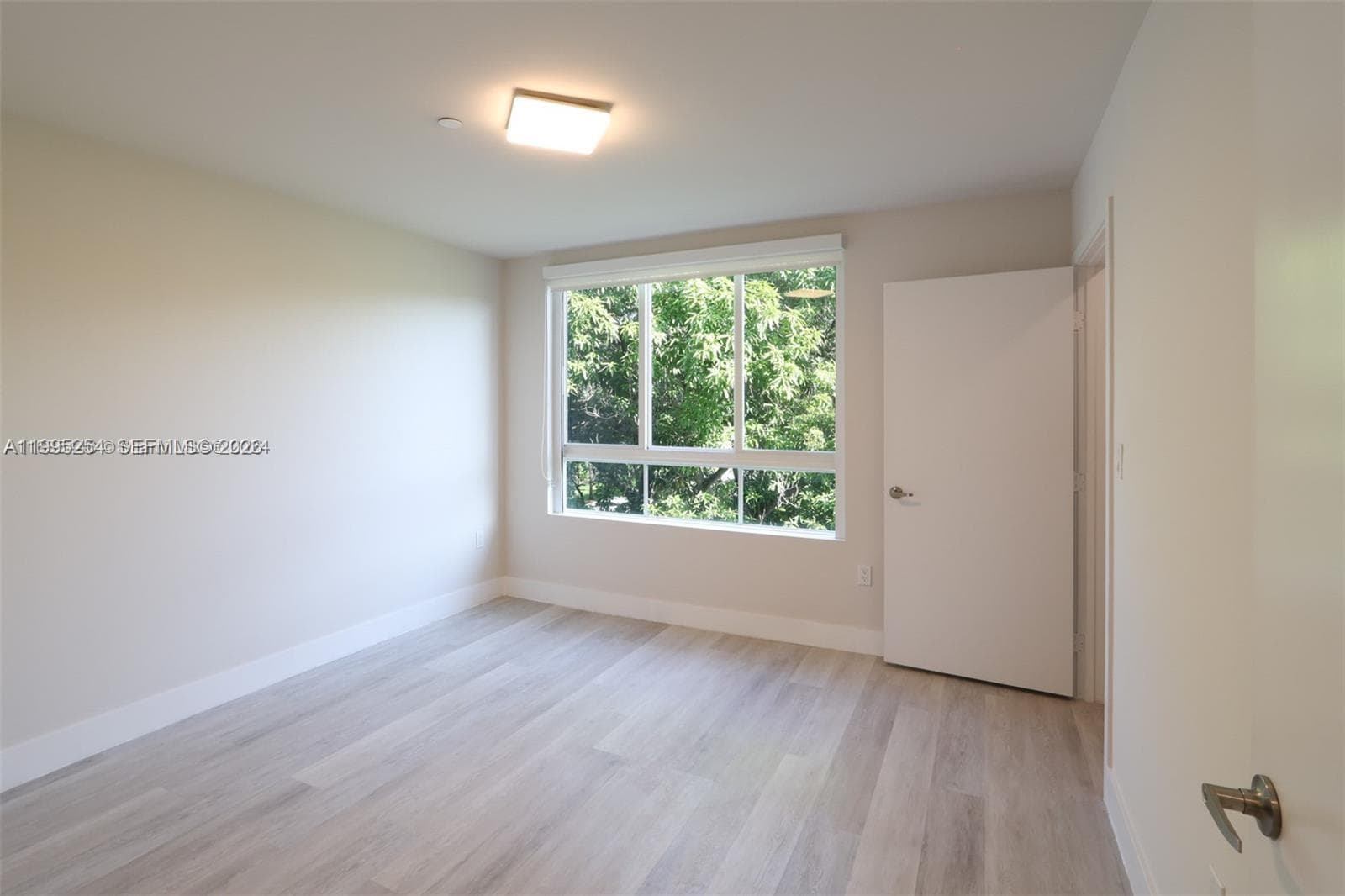 2555 NE 193rd St # 2206, Miami FL 33180 — 16