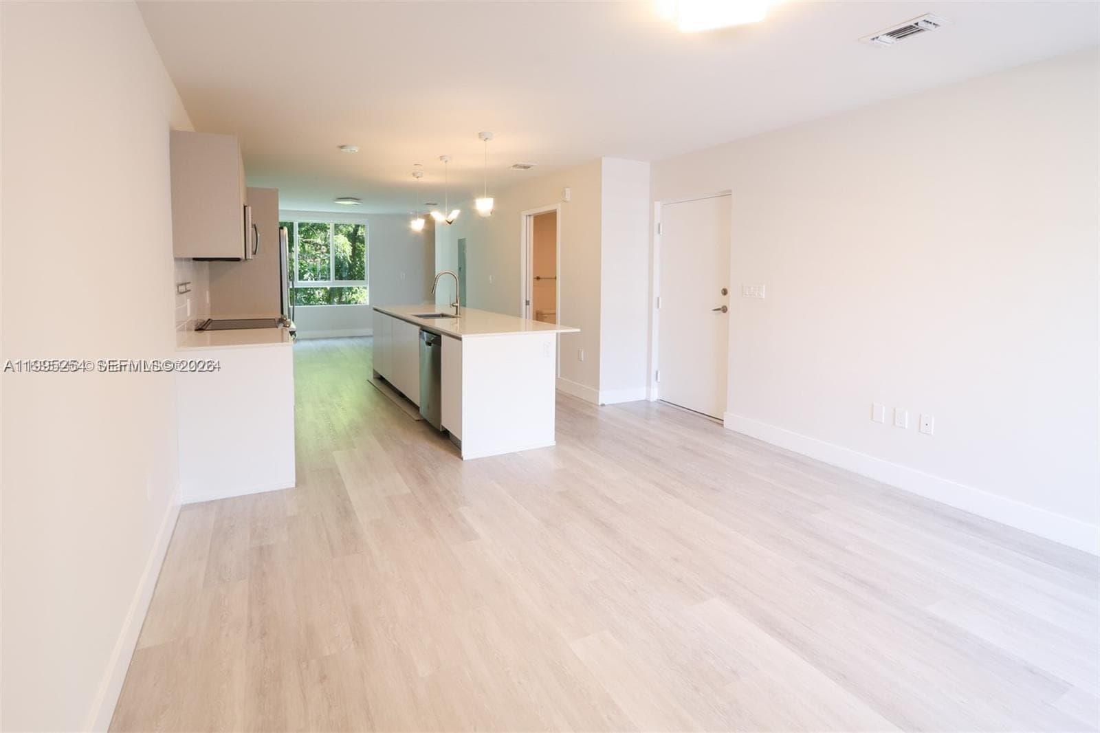 2555 NE 193rd St # 2206, Miami FL 33180 — 5