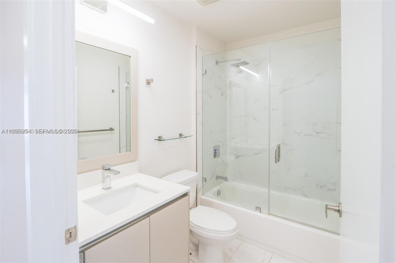 2555 NE 193rd St # 2206, Miami FL 33180 — 10