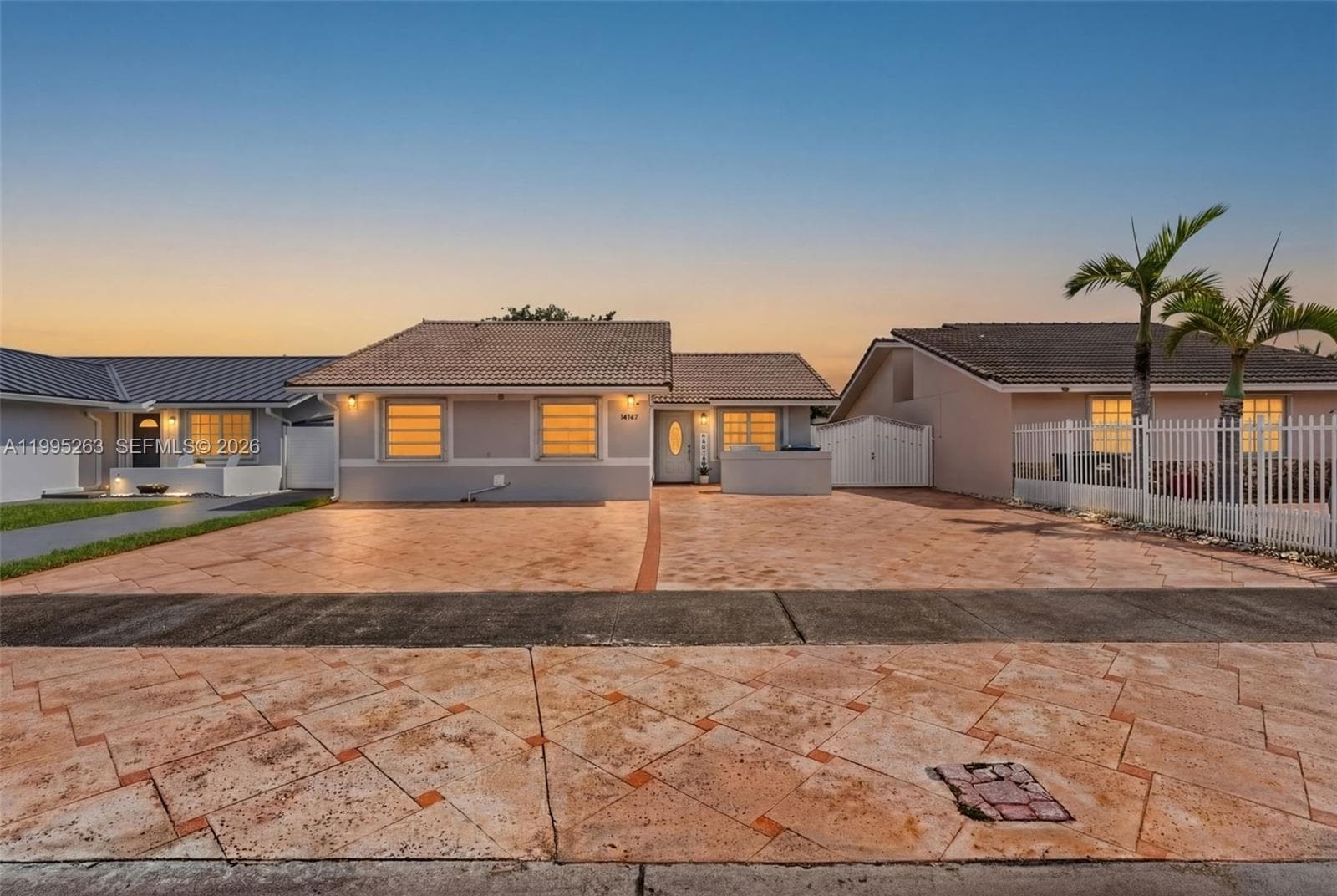 14747 SW 82nd St, Miami FL 33193 — 2