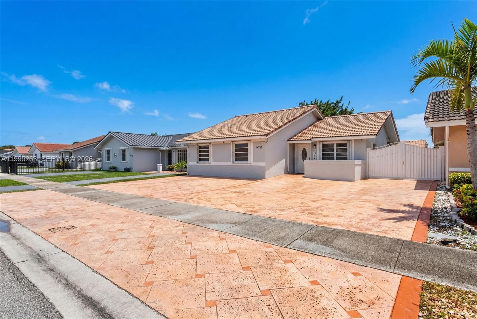 14747 SW 82nd St, Miami FL 33193 — 3