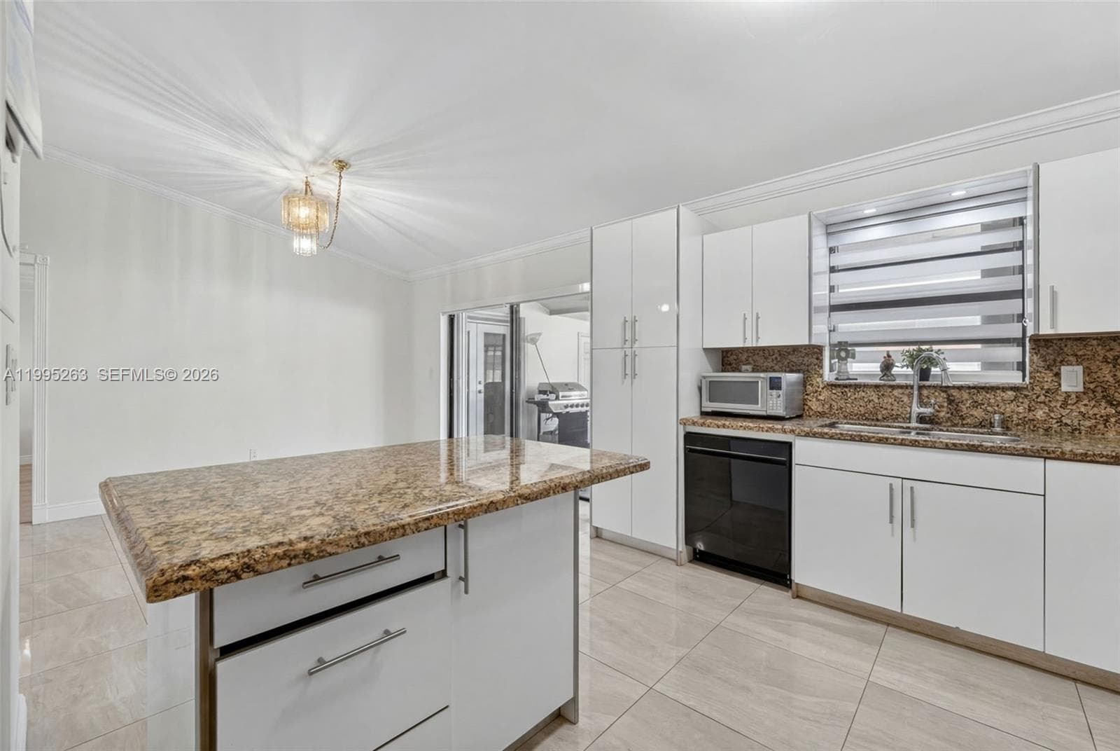 14747 SW 82nd St, Miami FL 33193 — 9