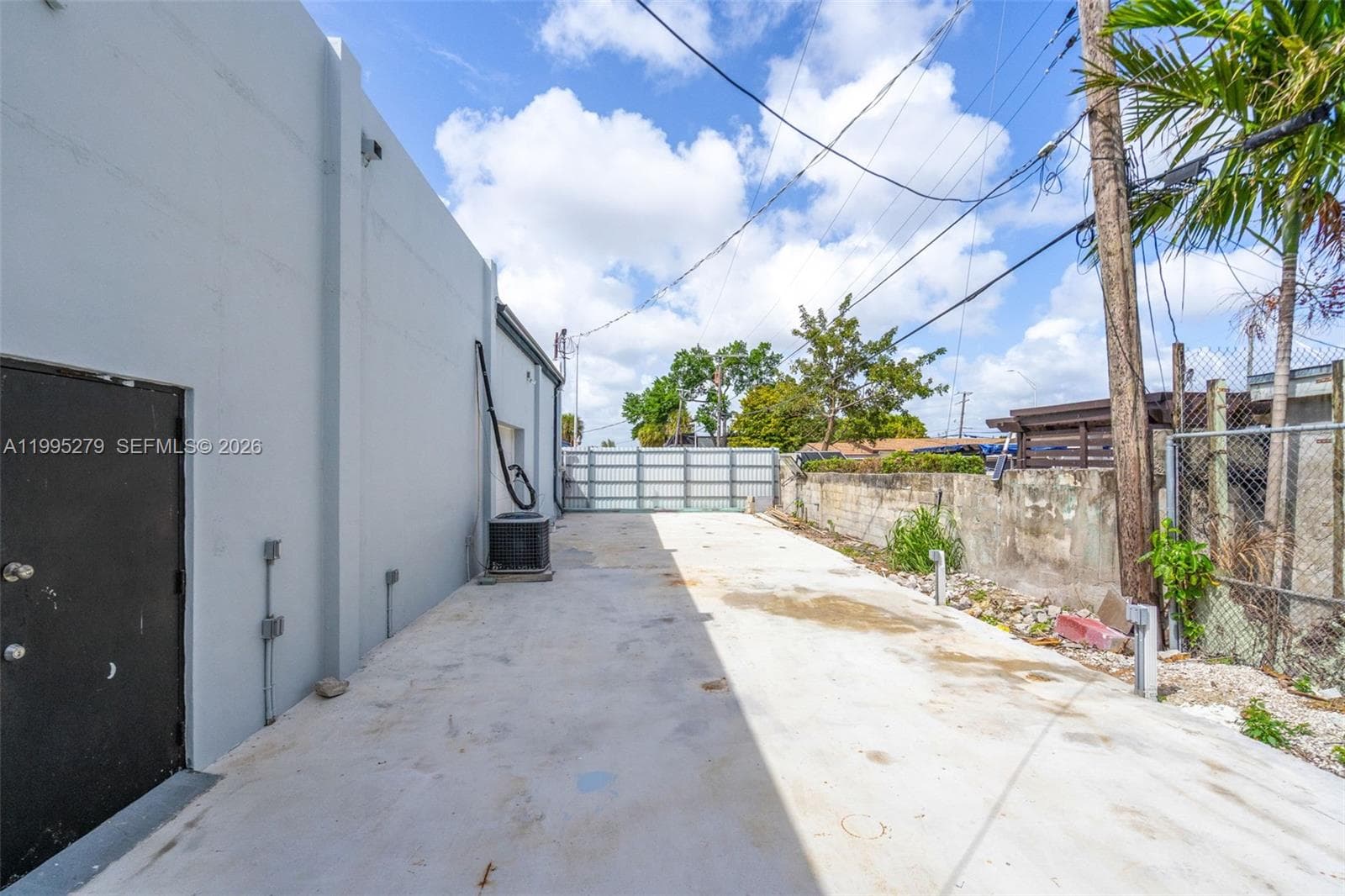 4255 E 8th Ave # 3, Hialeah FL 33013 — 22