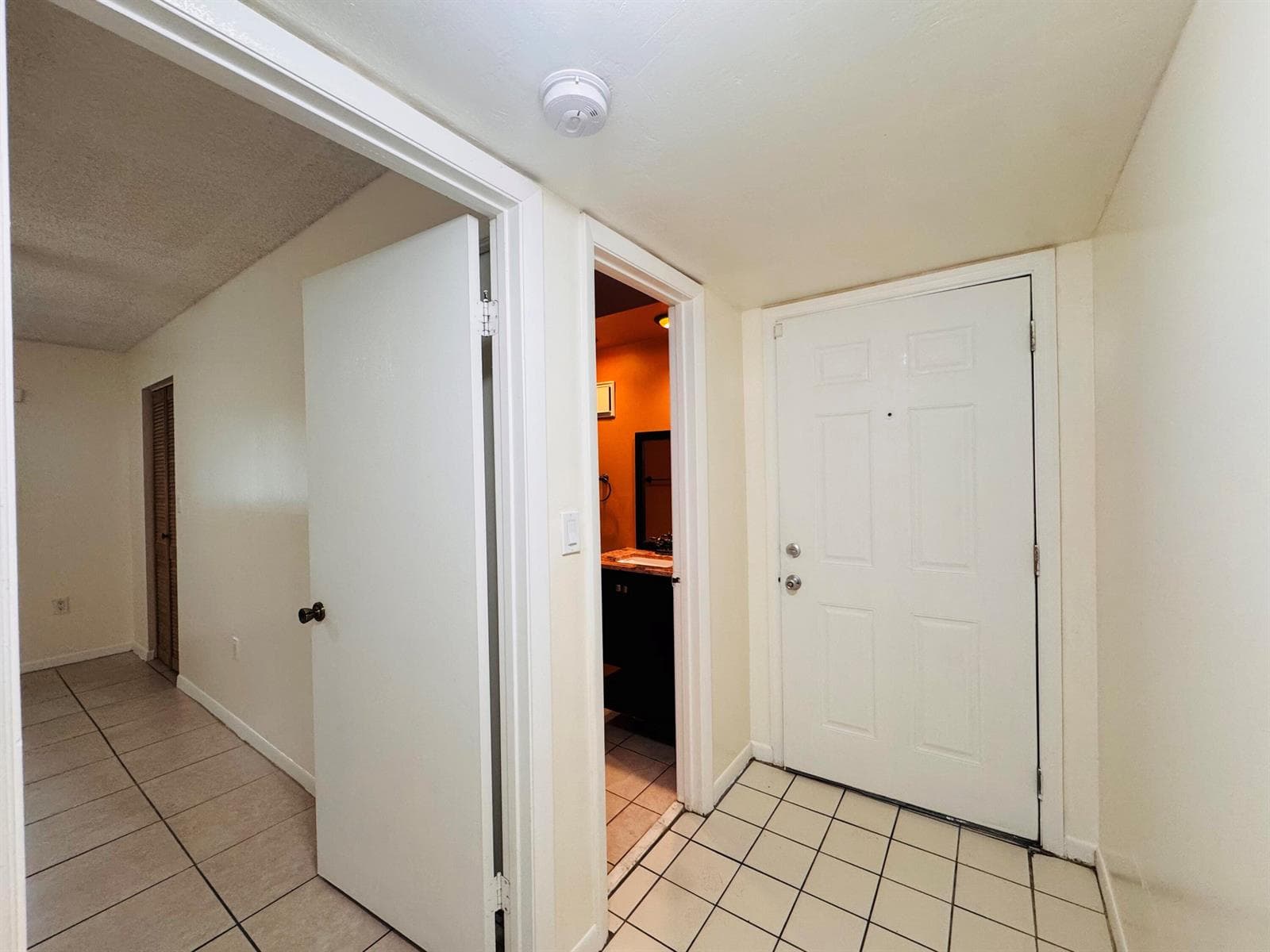 20681 NE 4th Place # 105, Miami FL 33179 — 18