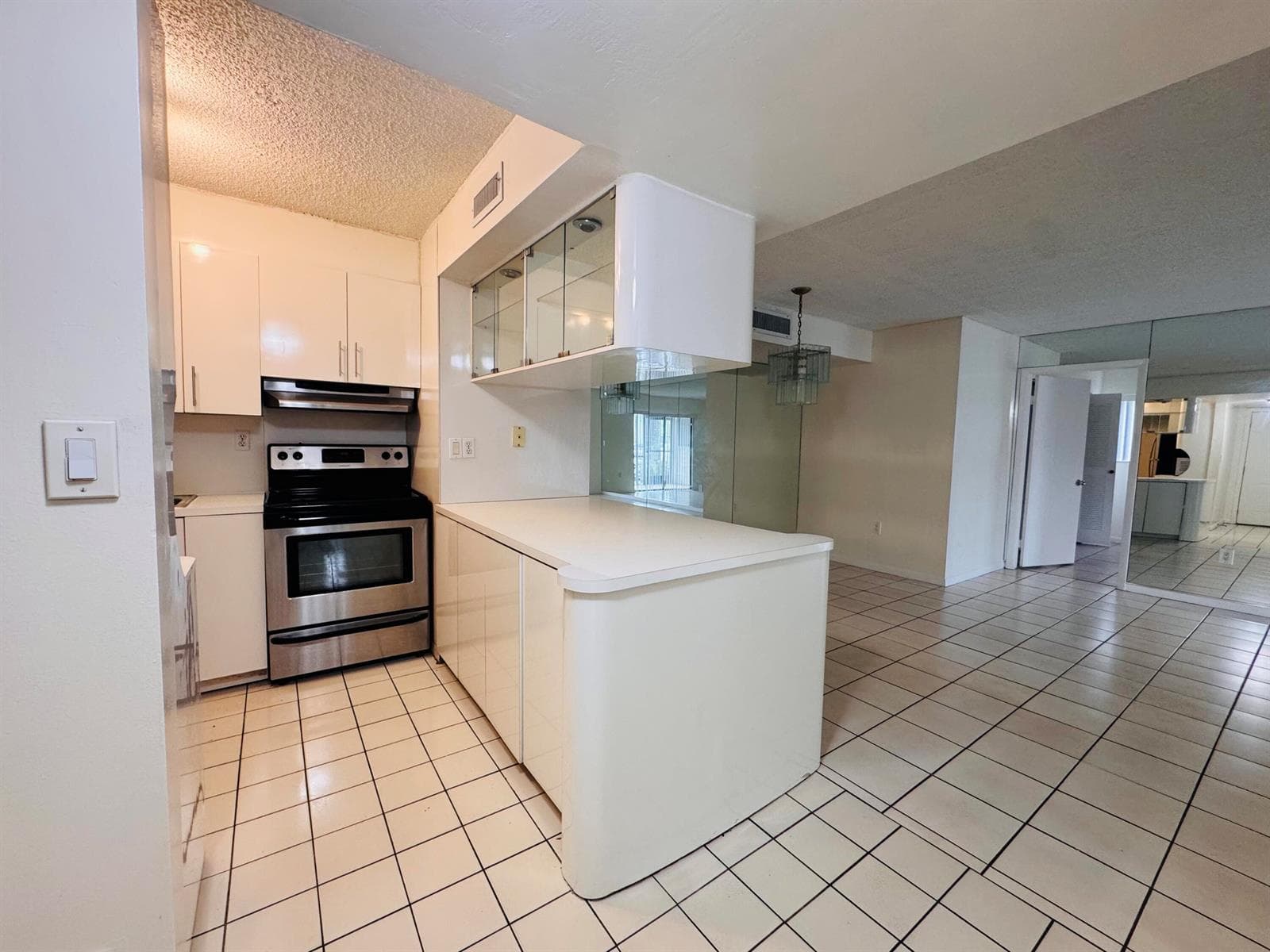 20681 NE 4th Place # 105, Miami FL 33179 — 19
