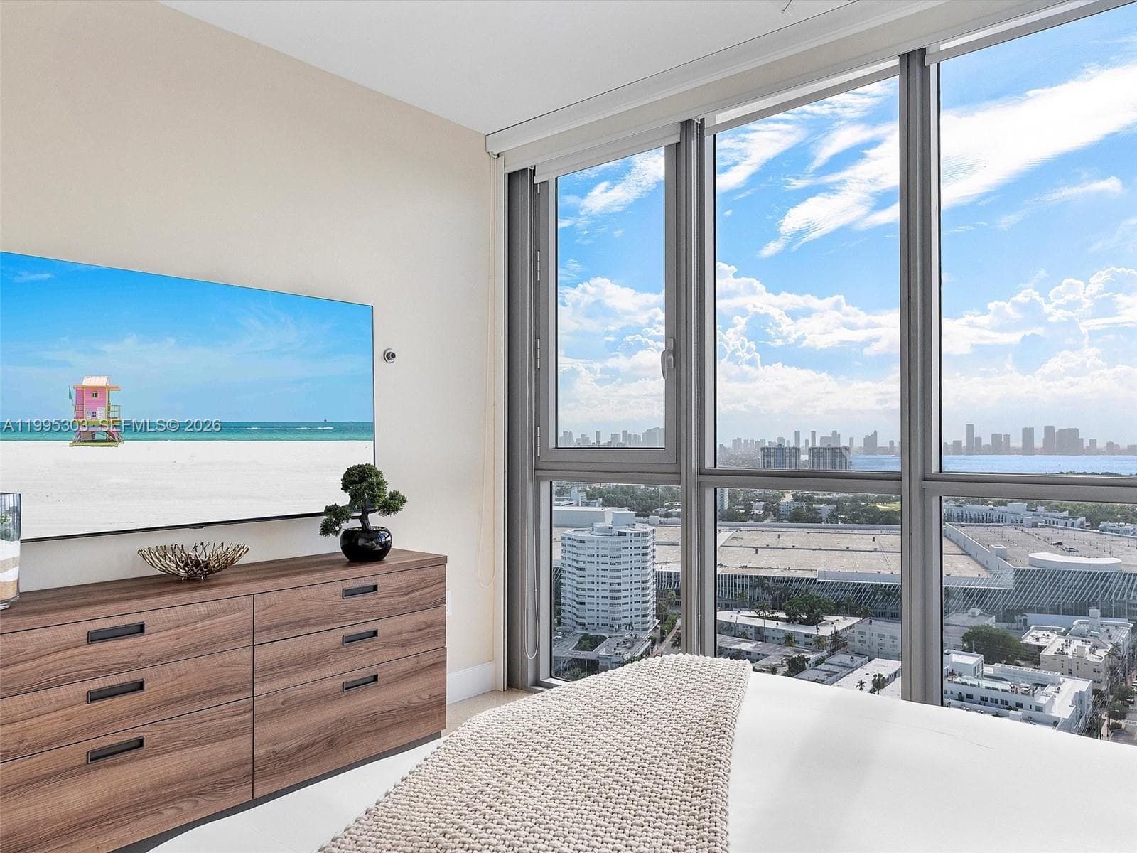 101 20th St # 3002, Miami Beach FL 33139 — 31