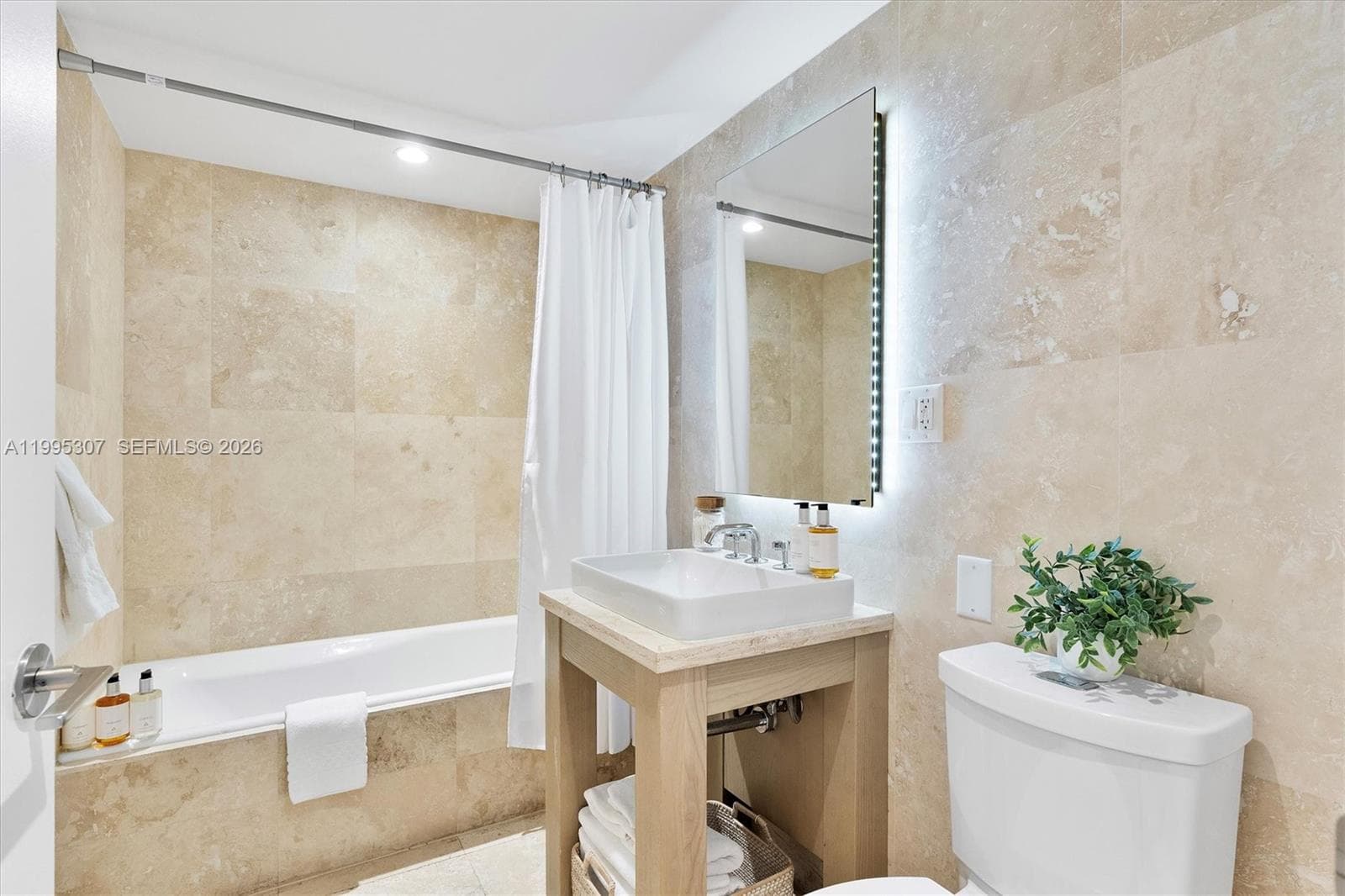 2399 Collins Avenue, Miami Beach, FL — 39
