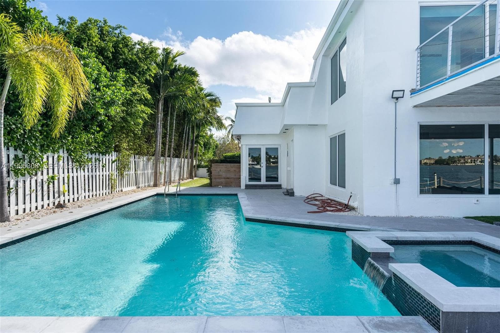 1055 Stillwater Dr, Miami Beach FL 33141 — 36